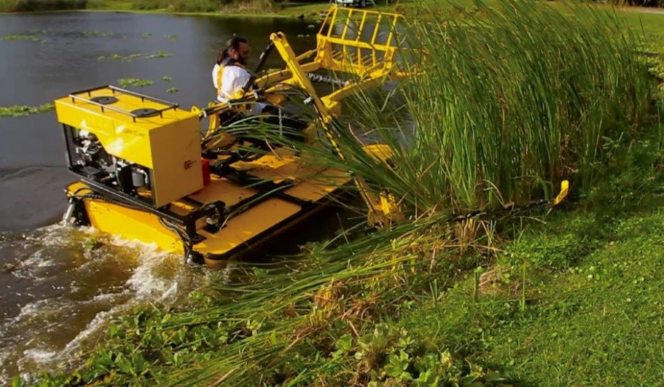 Cleaning Out Waterway Weeds Without Chemicals